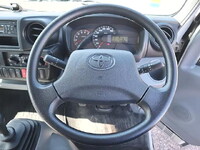 トヨタダイナ平ボディ小型（2t・3t）[写真05]