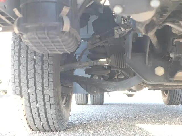 三菱ふそうキャンター平ボディ小型（2t・3t）[写真20]