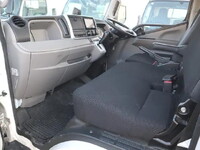 三菱ふそうキャンター平ボディ小型（2t・3t）[写真30]