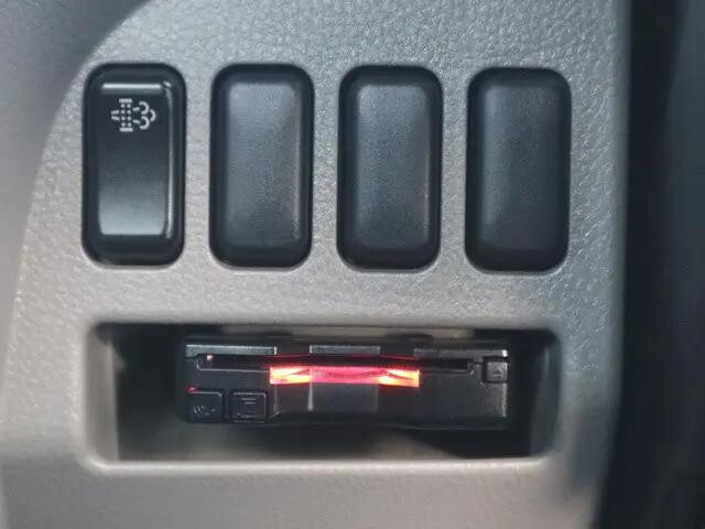 三菱ふそうキャンター平ボディ小型（2t・3t）[写真34]