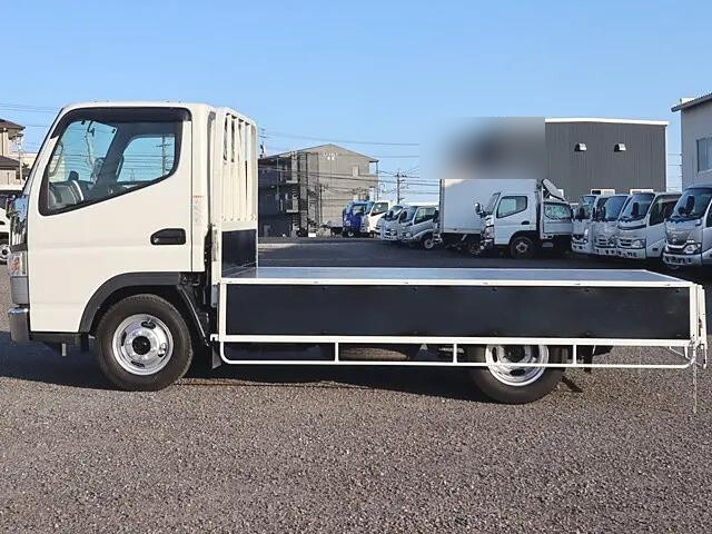 三菱ふそうキャンター平ボディ小型（2t・3t）[写真09]
