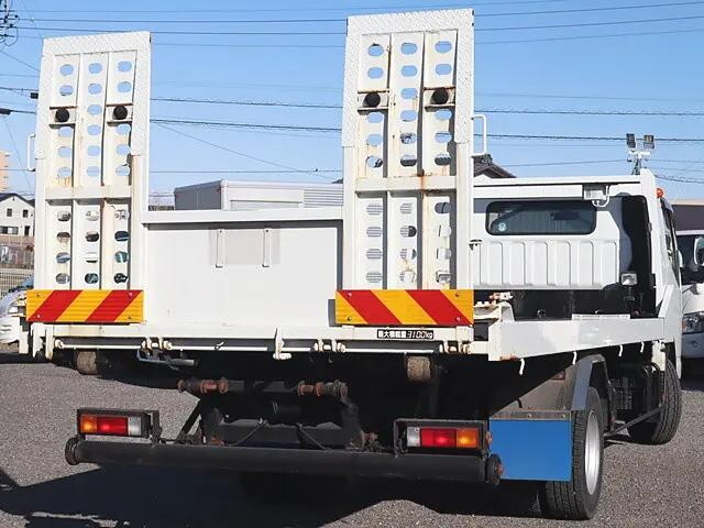 三菱ふそうキャンターセーフティローダー小型（2t・3t）[写真02]