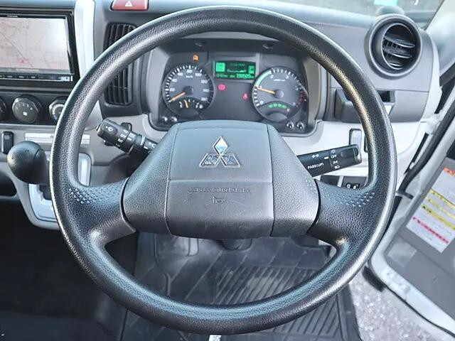 三菱ふそうキャンターセーフティローダー小型（2t・3t）[写真04]