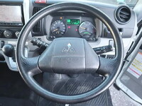 三菱ふそうキャンターセーフティローダー小型（2t・3t）[写真05]