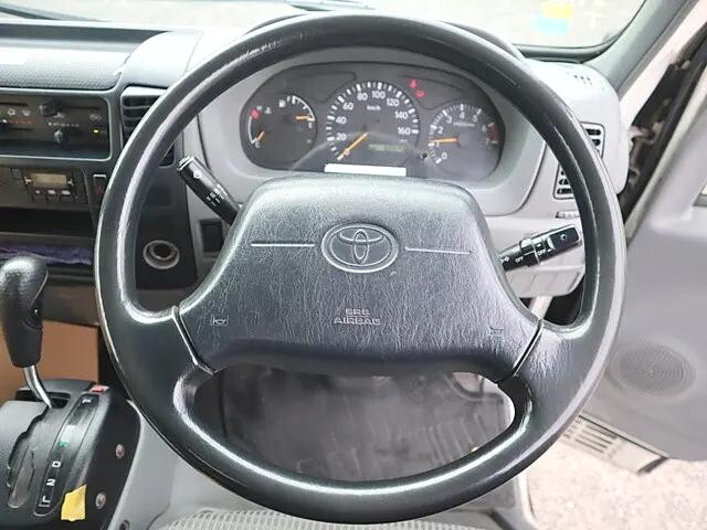 トヨタダイナパネルバン小型（2t・3t）[写真04]