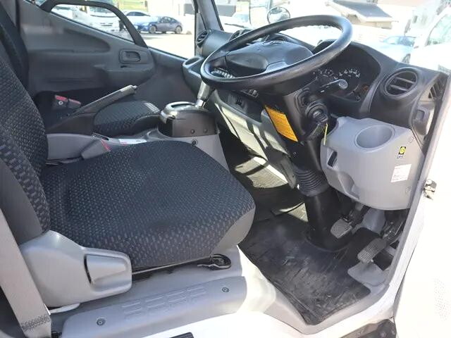 トヨタダイナ平ボディ小型（2t・3t）[写真24]