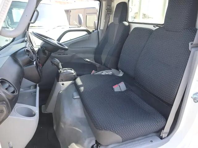 トヨタダイナ平ボディ小型（2t・3t）[写真27]