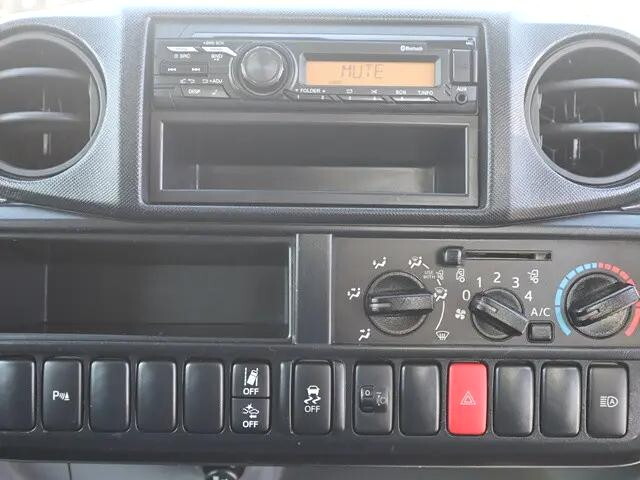 トヨタダイナ平ボディ小型（2t・3t）[写真30]