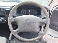 トヨタライトエース平ボディ小型（2t・3t）[写真05]