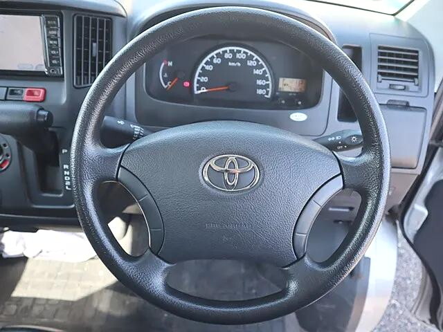 トヨタライトエース平ボディ小型（2t・3t）[写真04]