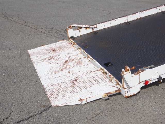 いすゞエルフセーフティローダー小型（2t・3t）[写真13]