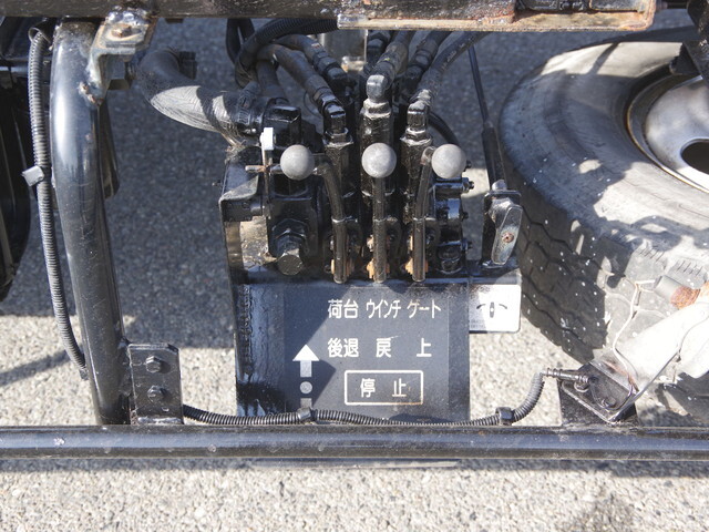 いすゞエルフセーフティローダー小型（2t・3t）[写真18]