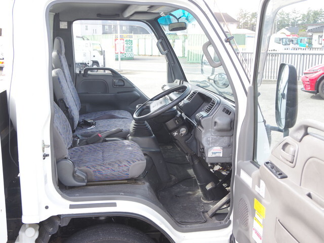 いすゞエルフセーフティローダー小型（2t・3t）[写真33]