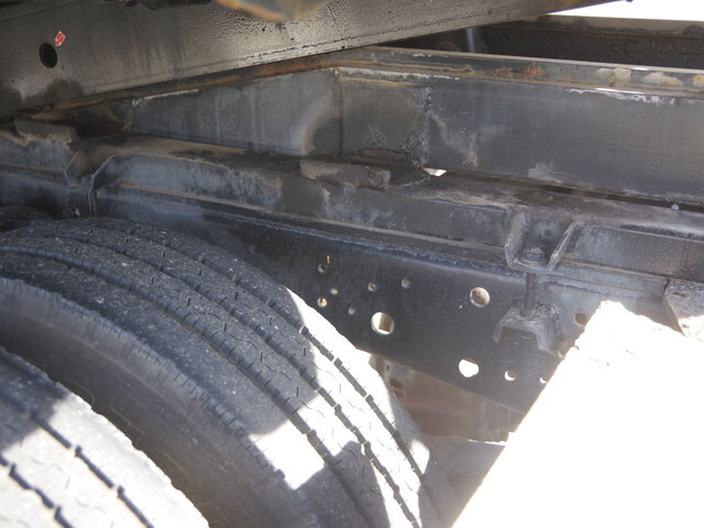 いすゞエルフセーフティローダー小型（2t・3t）[写真08]