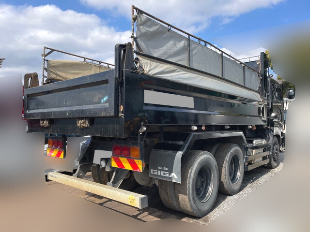 いすゞギガダンプ大型（10t）[写真02]