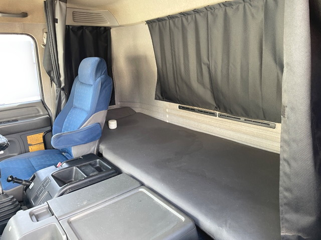 いすゞギガダンプ大型（10t）[写真33]