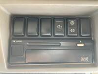 いすゞギガダンプ大型（10t）[写真36]