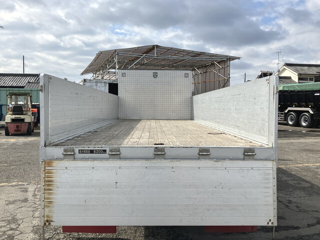 いすゞフォワードアルミブロック増トン（6t・8t）[写真12]