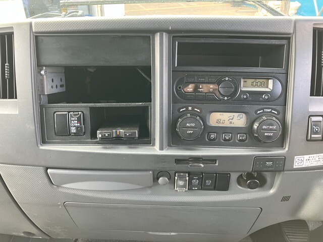 いすゞフォワードアルミブロック増トン（6t・8t）[写真33]