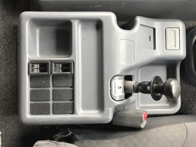 いすゞフォワードアルミブロック増トン（6t・8t）[写真35]