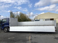 いすゞフォワードアルミブロック増トン（6t・8t）[写真07]