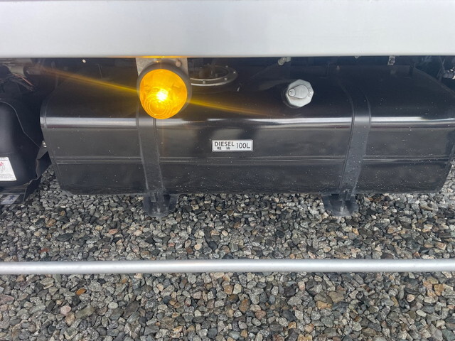 三菱ふそうキャンタークレーン6段小型（2t・3t）[写真21]