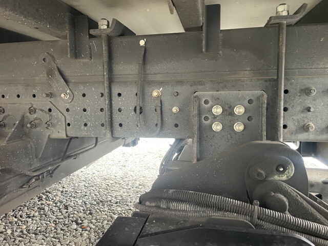 三菱ふそうキャンタークレーン6段小型（2t・3t）[写真23]