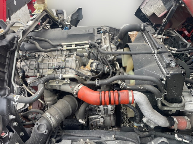 三菱ふそうキャンタークレーン6段小型（2t・3t）[写真28]