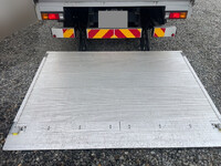 三菱ふそうキャンタークレーン6段小型（2t・3t）[写真10]