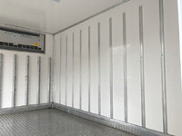 いすゞエルフ冷凍車（冷蔵車）小型（2t・3t）[写真12]