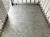 いすゞエルフ冷凍車（冷蔵車）小型（2t・3t）[写真13]