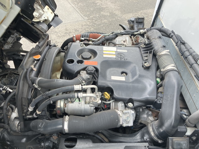 いすゞエルフ冷凍車（冷蔵車）小型（2t・3t）[写真25]