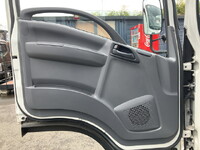 いすゞエルフ冷凍車（冷蔵車）小型（2t・3t）[写真28]