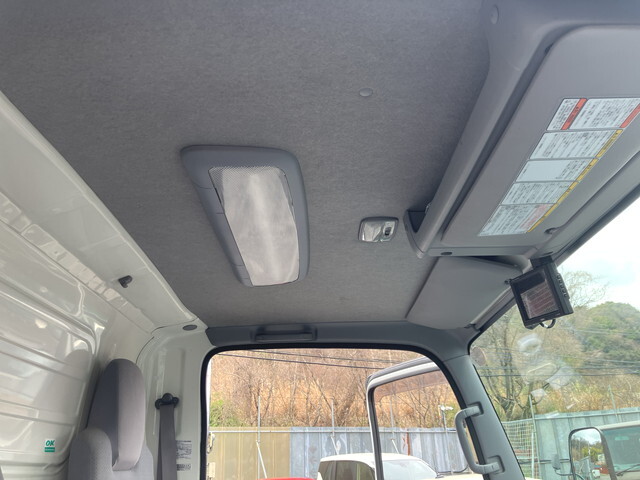 いすゞエルフ冷凍車（冷蔵車）小型（2t・3t）[写真33]