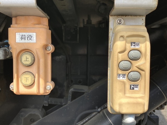 トヨタトヨエースアルミバン小型（2t・3t）[写真14]