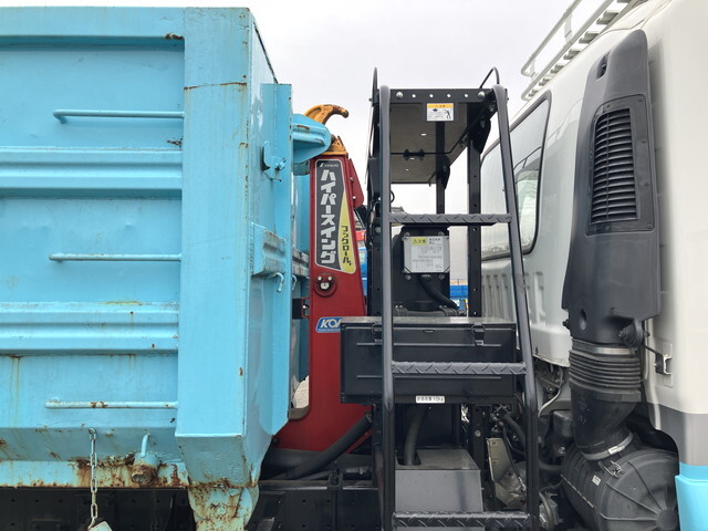 いすゞフォワードコンテナ専用車中型（4t）[写真14]