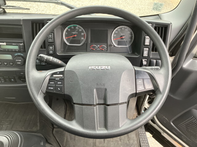 いすゞフォワードコンテナ専用車中型（4t）[写真38]