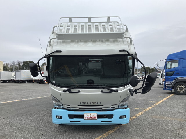 いすゞフォワードコンテナ専用車中型（4t）[写真07]