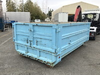 いすゞフォワードコンテナ専用車中型（4t）[写真09]