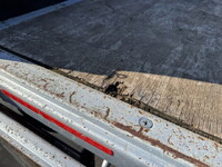 いすゞエルフ平ボディ小型（2t・3t）[写真16]