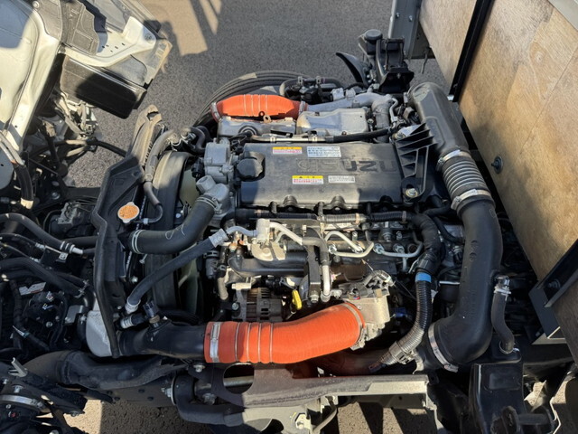 いすゞエルフ平ボディ小型（2t・3t）[写真27]