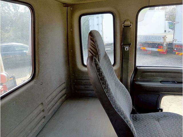 いすゞフォワードクレーン3段中型（4t）[写真17]