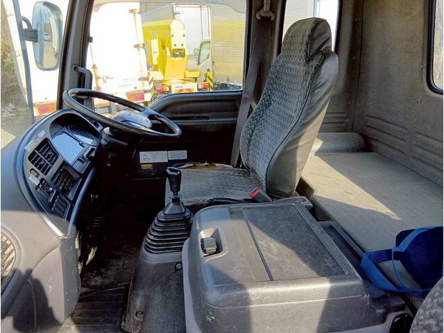 いすゞフォワードクレーン3段中型（4t）[写真20]