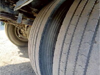 いすゞフォワードクレーン3段中型（4t）[写真26]