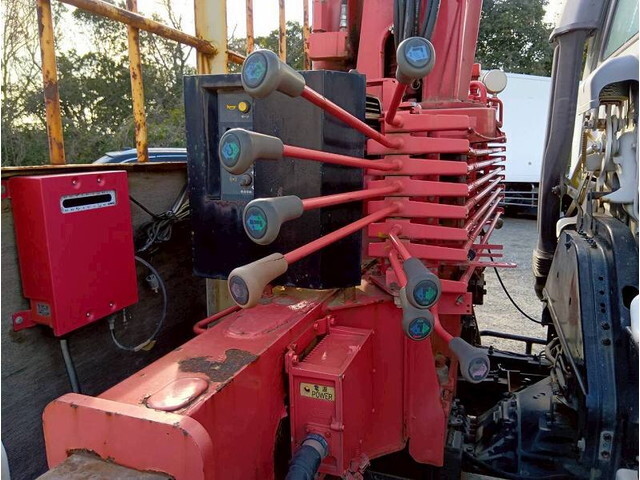 いすゞフォワードクレーン3段中型（4t）[写真35]