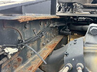 UDトラックスクオントレーラーヘッド（トラクターヘッド）大型（10t）[写真13]