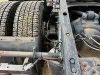 UDトラックスクオントレーラーヘッド（トラクターヘッド）大型（10t）[写真16]