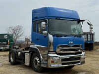 UDトラックスクオントレーラーヘッド（トラクターヘッド）大型（10t）[写真01]