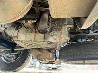 UDトラックスクオントレーラーヘッド（トラクターヘッド）大型（10t）[写真33]