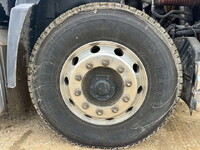 UDトラックスクオントレーラーヘッド（トラクターヘッド）大型（10t）[写真35]